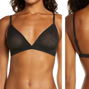 SKIMS MESH TRIANGLE BRALETTE
